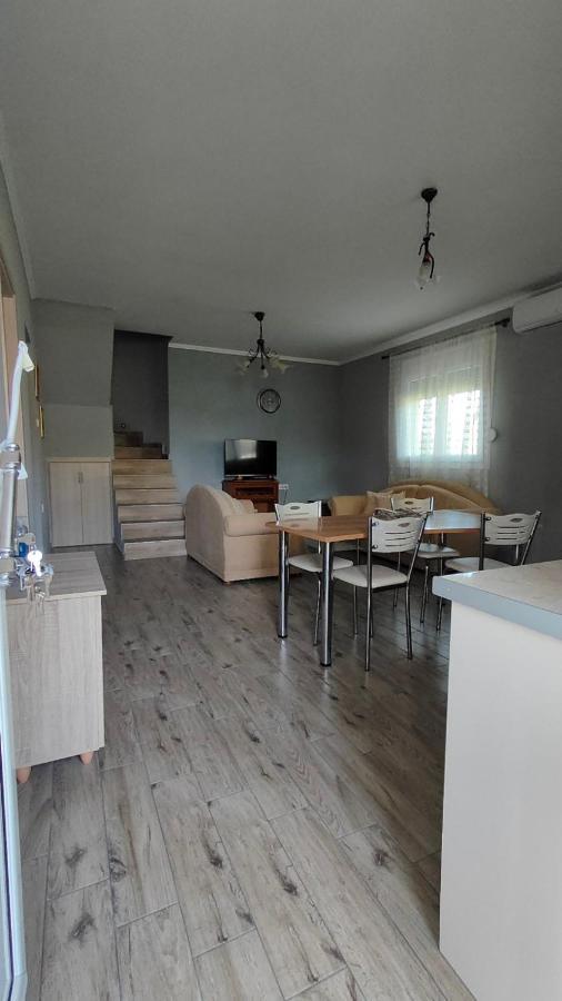 Γιώργος Και Εύα Lägenhet Karianí Exteriör bild
